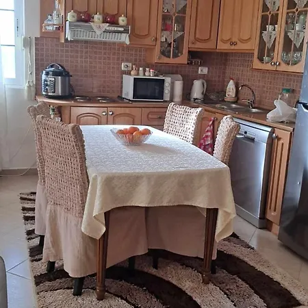 Vendégház Nevi House Berat